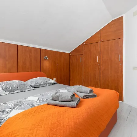 Hotel Zavala 1 *